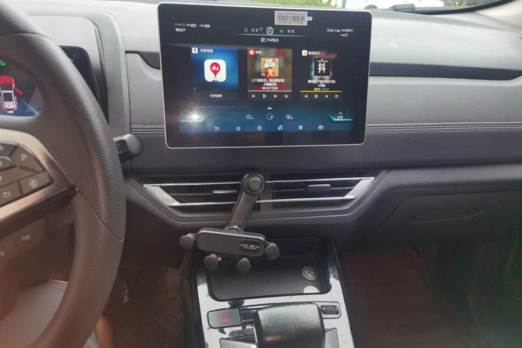 Used BYD Yuan New Energy 2019 EV535 High-Energy Leading Edition Audio And AC Panel