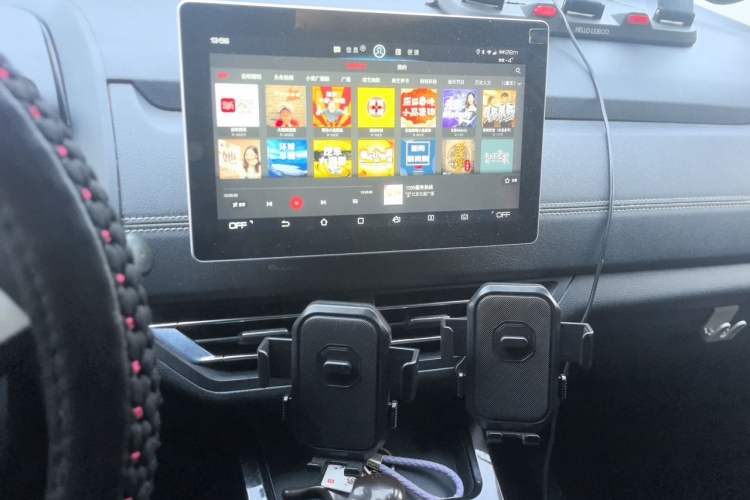 Used BYD Yuan New Energy 2019 EV535 Smart Connect Trendsetting Model Audio And AC Panel