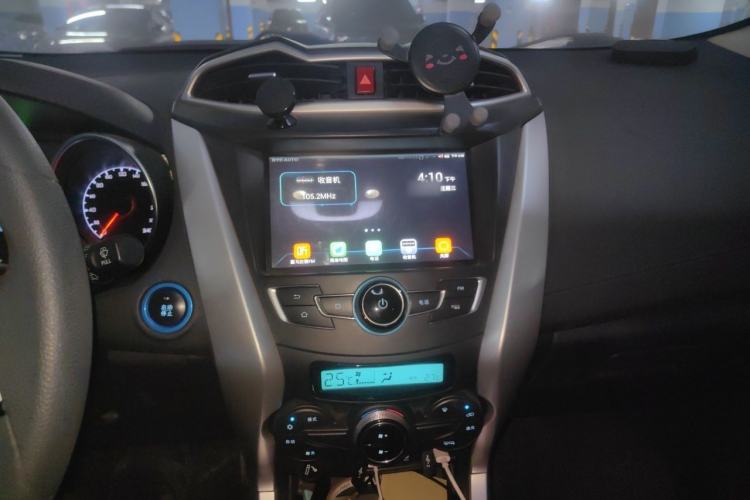 Used BYD Yuan New Energy 2019 EV360 Smart Connect Leading Model Audio And AC Panel