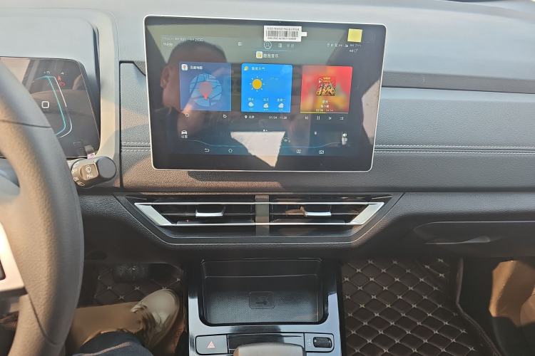 Used BYD Yuan New Energy 2019 EV535 High-Energy Leading Edition Audio And AC Panel