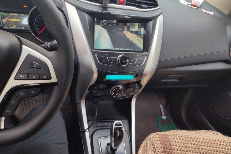 Used BYD Yuan New Energy 2019 EV360 Smart Connect Leading Model Audio And AC Panel