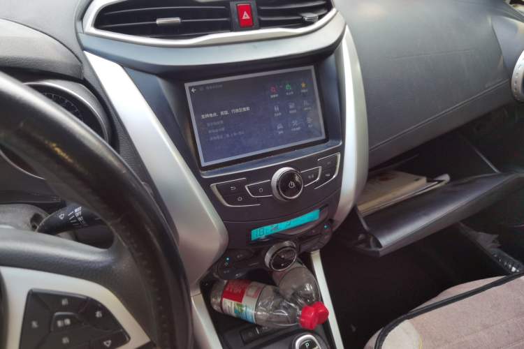 Used BYD Yuan New Energy 2019 EV360 Smart Connect Elite Model Audio And AC Panel