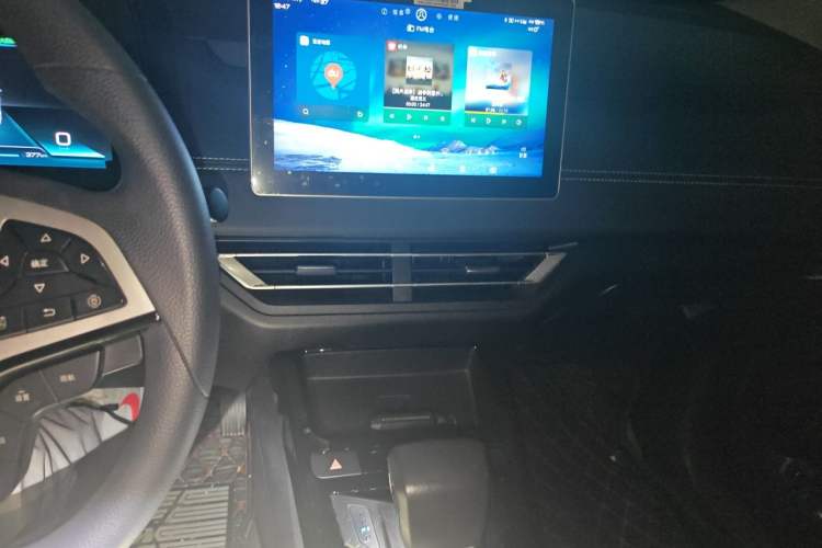 Used BYD Yuan New Energy 2019 EV535 High-Energy Leading Edition Audio And AC Panel