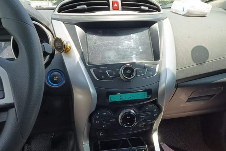 Used BYD Yuan New Energy 2019 EV535 High-Energy Leading Edition Audio And AC Panel