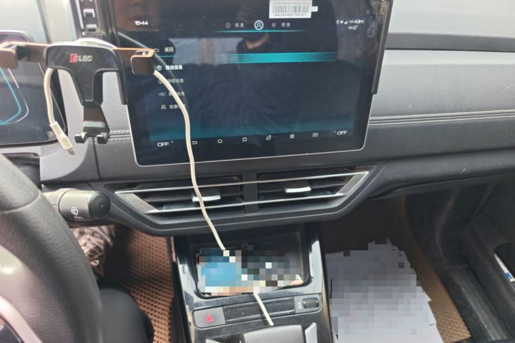 Used BYD Yuan New Energy 2019 EV535 Smart Connect Trendsetting Model Audio And AC Panel