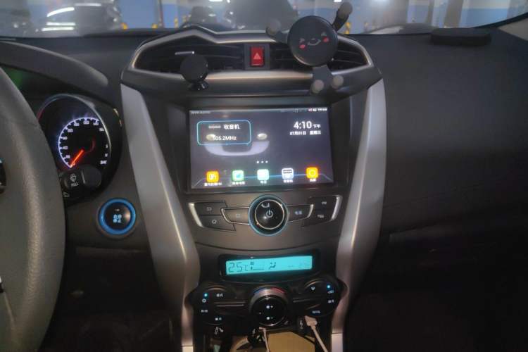 Used BYD Yuan New Energy 2019 EV360 Smart Connect Leading Model Audio And AC Panel