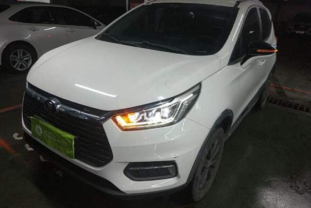 Used BYD Yuan New Energy 2019 EV360 Smart Connect Enjoyment Model