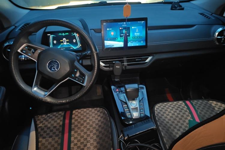Used BYD Yuan New Energy 2019 EV535 Smart Connect Elite Model Center Console