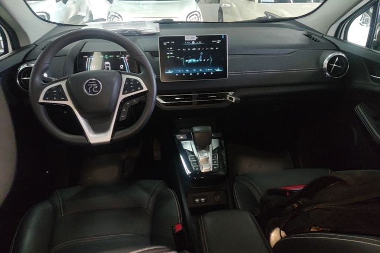 Used BYD Yuan New Energy 2019 EV535 High-Energy Leading Edition Center Console