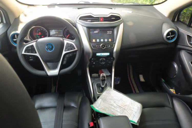 Used BYD Yuan New Energy 2019 EV360 Smart Connect Elite Model Center Console
