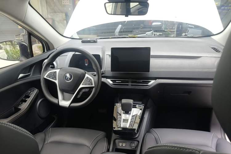 Used BYD Yuan New Energy 2019 EV535 High-Energy Leading Edition Center Console