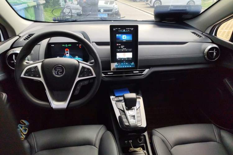 Used BYD Yuan New Energy 2019 EV535 High-Energy Leading Edition Center Console