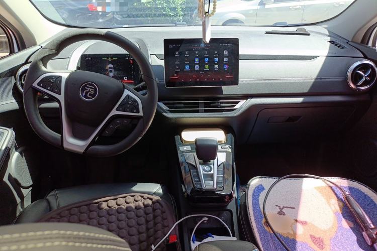 Used BYD Yuan New Energy 2019 EV535 High-Energy Leading Edition Center Console