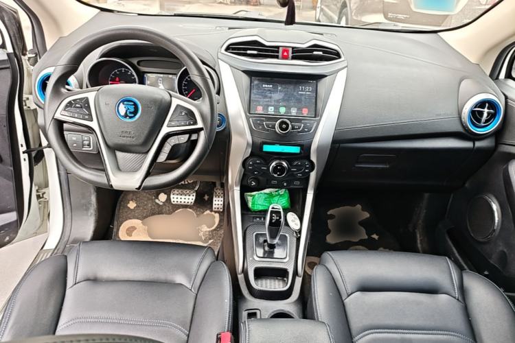 Used BYD Yuan New Energy 2019 EV360 Smart Connect Leading Model Center Console