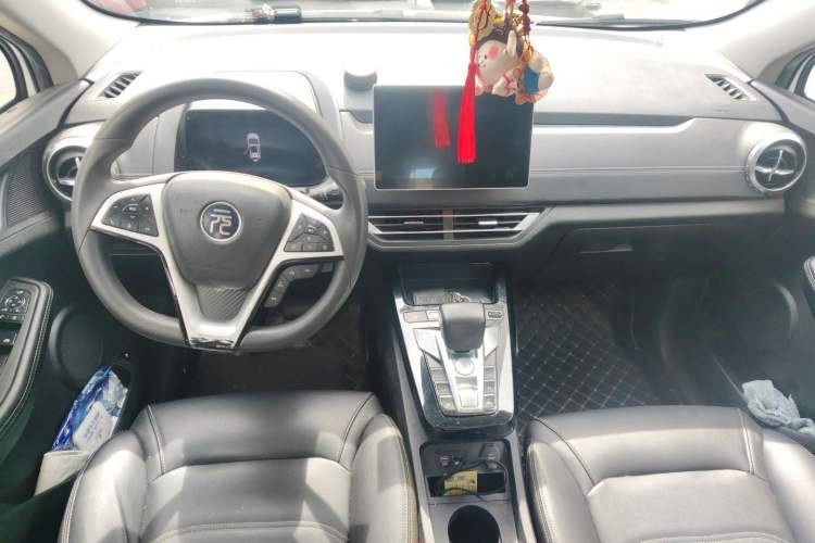 Used BYD Yuan New Energy 2019 EV535 High-Energy Leading Edition Center Console