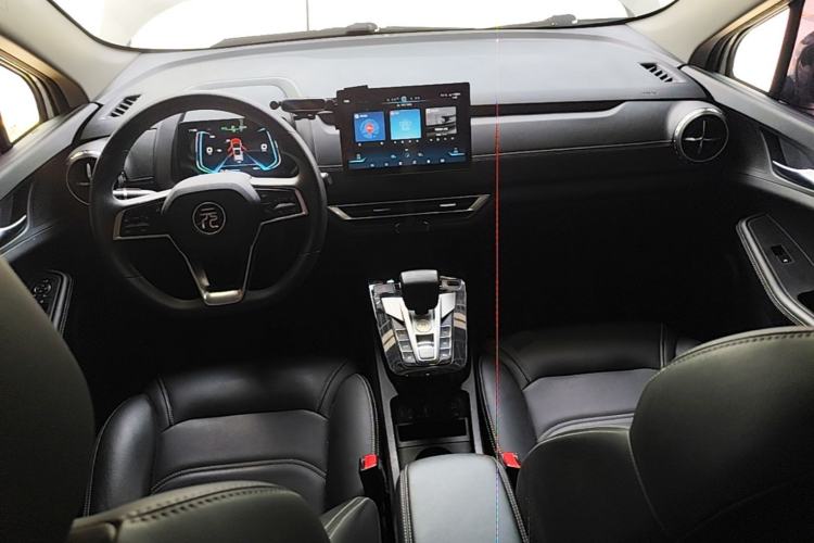 Used BYD Yuan New Energy 2019 EV360 Smart Connect Enjoyment Model Center Console