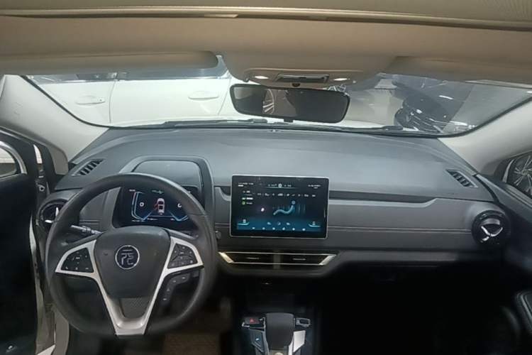Used BYD Yuan New Energy 2019 EV535 High-Energy Leading Edition Center Console