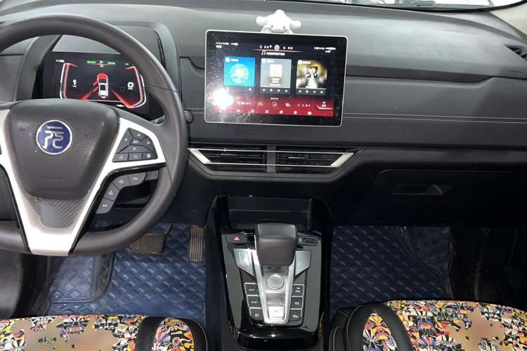 Used BYD Yuan New Energy 2019 EV535 High-Energy Leading Edition Center Console