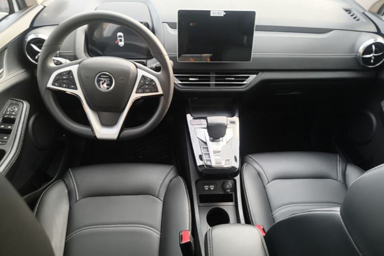 Used BYD Yuan New Energy 2019 EV535 Smart Connect Trendsetting Model Center Console