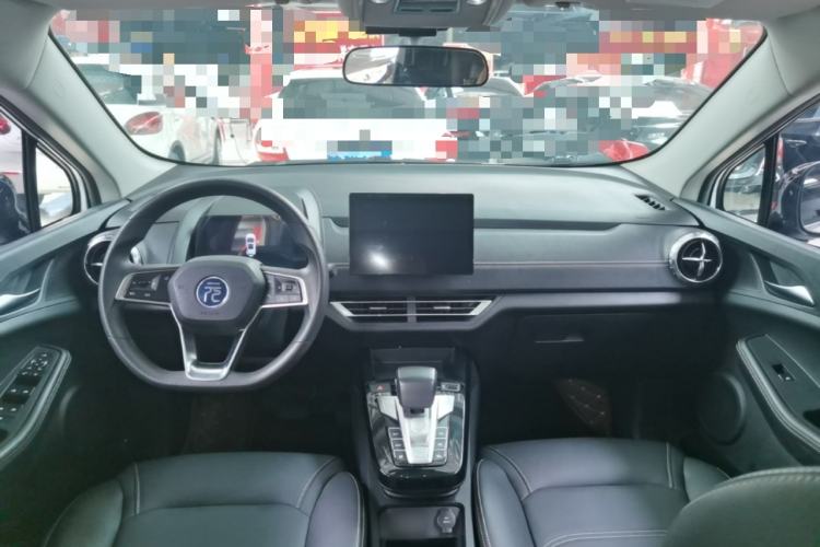 Used BYD Yuan New Energy 2019 EV360 Smart Connect Enjoyment Model Center Console