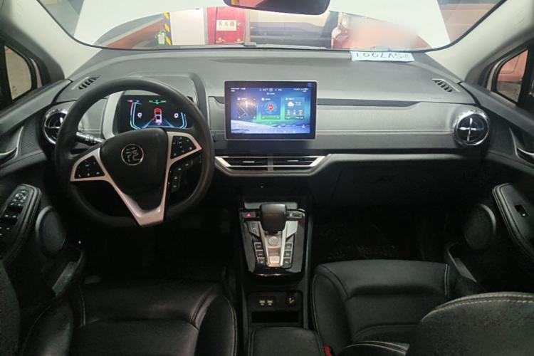 Used BYD Yuan New Energy 2019 EV535 High-Energy Leading Edition Center Console