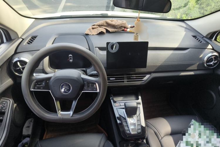Used BYD Yuan New Energy 2019 EV535 Smart Connect Elite Model Center Console