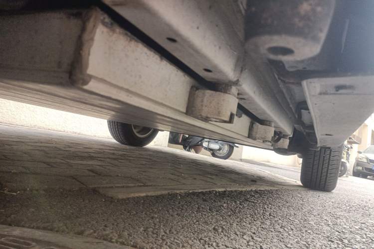 Used BYD Yuan New Energy 2019 EV360 Smart Connect Elite Model Chassis Front Left