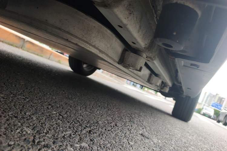 Used BYD Yuan New Energy 2019 EV535 Smart Connect Trendsetting Model Chassis Front Left