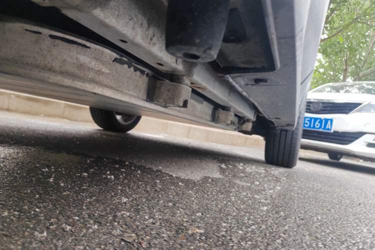 Used BYD Yuan New Energy 2019 EV535 High-Energy Leading Edition Chassis Front Left