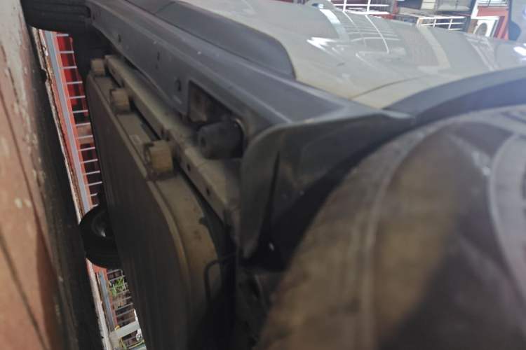 Used BYD Yuan New Energy 2019 EV535 High-Energy Leading Edition Chassis Front Right