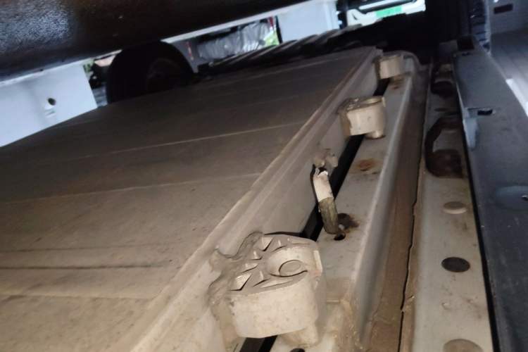 Used BYD Yuan New Energy 2019 EV535 Smart Connect Trendsetting Model Chassis Rear Left