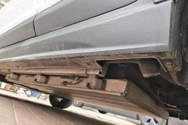 Used BYD Yuan New Energy 2019 EV360 Smart Connect Leading Model Chassis Rear Left