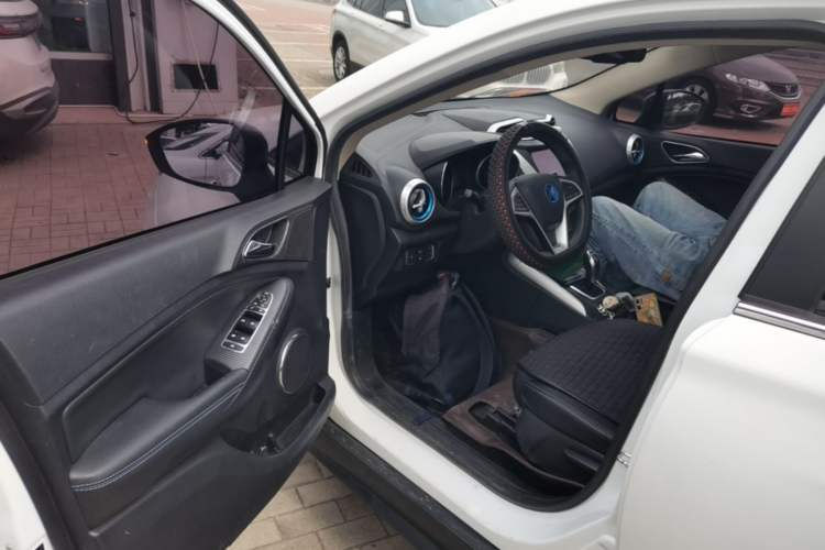 Used BYD Yuan New Energy 2019 EV360 Smart Connect Leading Model Driver Seat