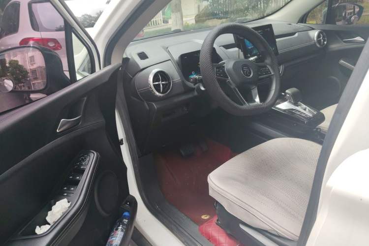 Used BYD Yuan New Energy 2019 EV360 Smart Connect Enjoyment Model Driver Seat