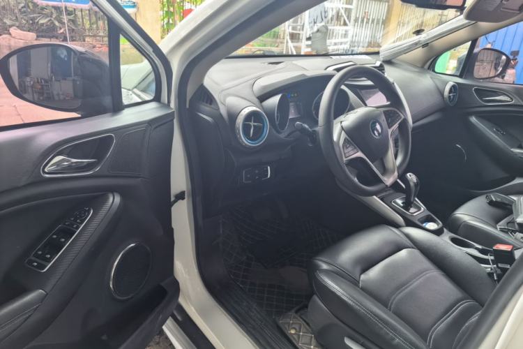 Used BYD Yuan New Energy 2019 EV360 Smart Connect Elite Model Driver Seat