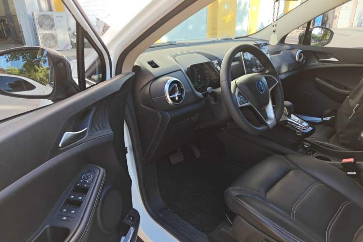 Used BYD Yuan New Energy 2019 EV535 Smart Connect Trendsetting Model Driver Seat