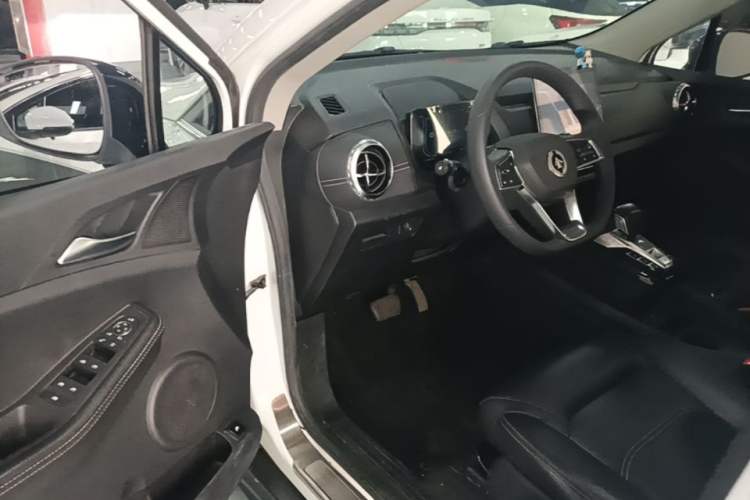 Used BYD Yuan New Energy 2019 EV360 Smart Connect Enjoyment Model Driver Seat