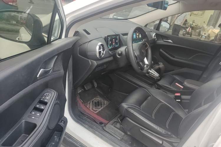 Used BYD Yuan New Energy 2019 EV535 Smart Connect Trendsetting Model Driver Seat