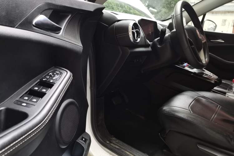 Used BYD Yuan New Energy 2019 EV535 High-Energy Leading Edition Driver Seat
