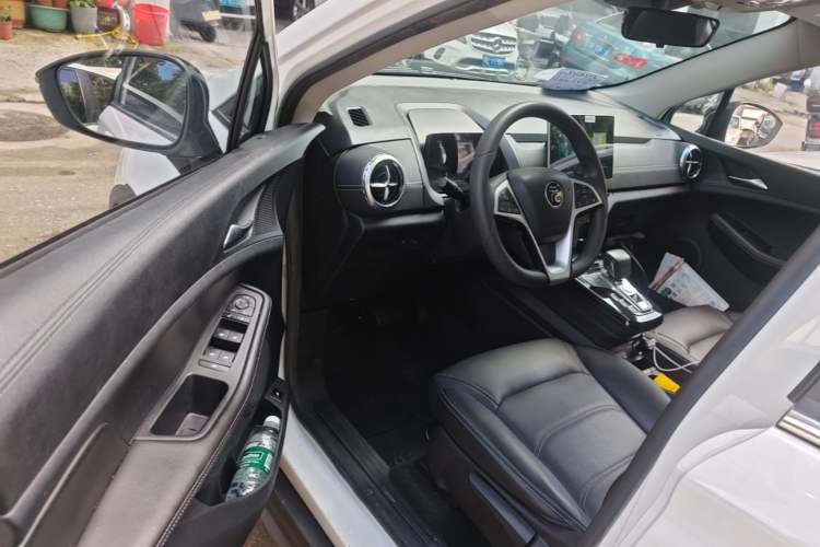 Used BYD Yuan New Energy 2019 EV535 High-Energy Leading Edition Driver Seat