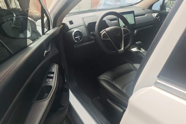 Used BYD Yuan New Energy 2019 EV535 Smart Connect Trendsetting Model Driver Seat