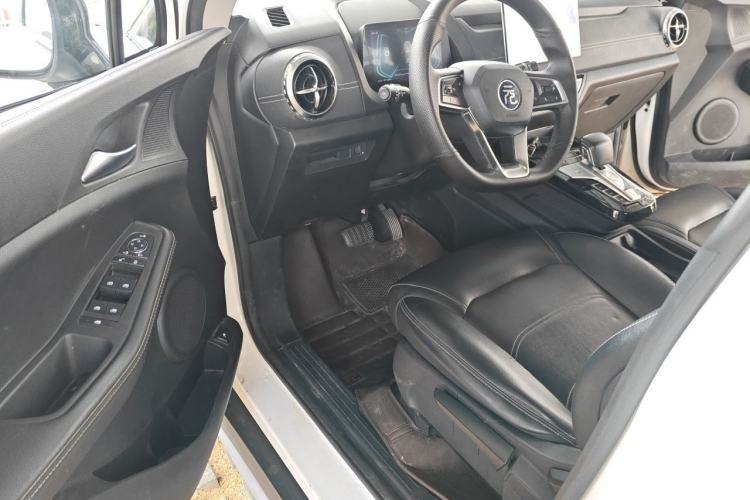 Used BYD Yuan New Energy 2019 EV360 Smart Connect Enjoyment Model Driver Seat