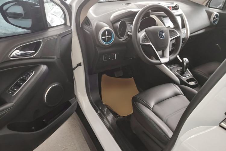 Used BYD Yuan New Energy 2019 EV360 Smart Connect Leading Model Driver Seat