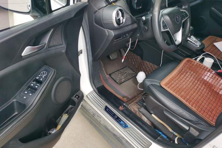 Used BYD Yuan New Energy 2019 EV535 Smart Connect Trendsetting Model Driver Seat