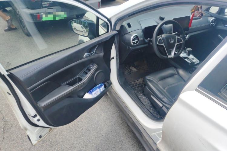Used BYD Yuan New Energy 2019 EV535 High-Energy Leading Edition Driver Seat