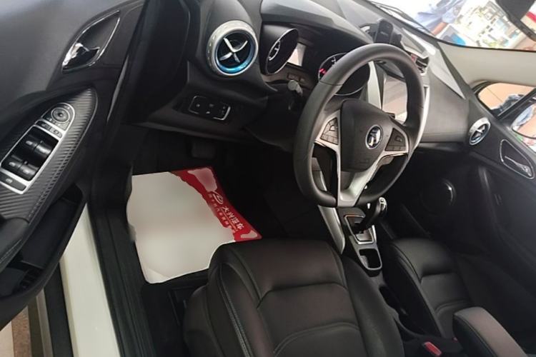 Used BYD Yuan New Energy 2019 EV360 Smart Connect Leading Model Driver Seat