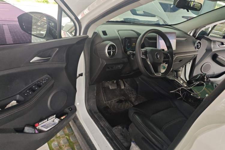 Used BYD Yuan New Energy 2019 EV535 Smart Connect Elite Model Driver Seat