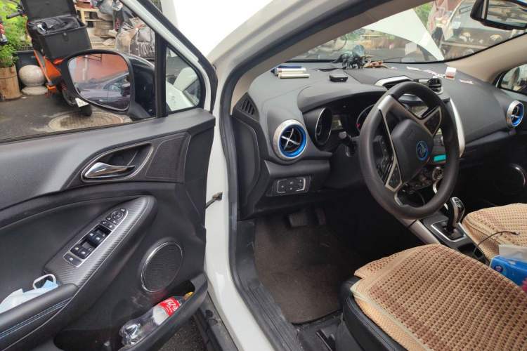 Used BYD Yuan New Energy 2019 EV360 Smart Connect Leading Model Driver Seat