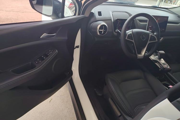 Used BYD Yuan New Energy 2019 EV535 High-Energy Leading Edition Driver Seat