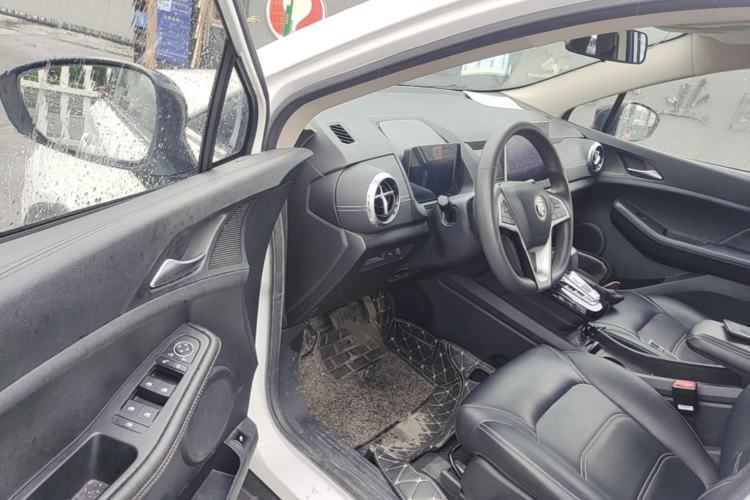 Used BYD Yuan New Energy 2019 EV535 Smart Connect Trendsetting Model Driver Seat